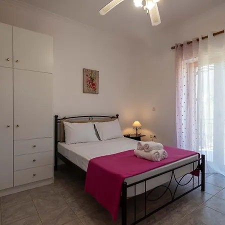Apartament Theasea *